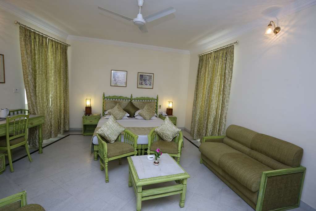 Garden - Heritage By Hrh Group Of 3*